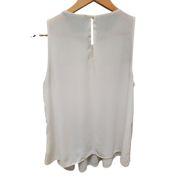 Zara Trafaluc White Sleeveless Blouse With Pleated Back USA S - Picture 3 of 5